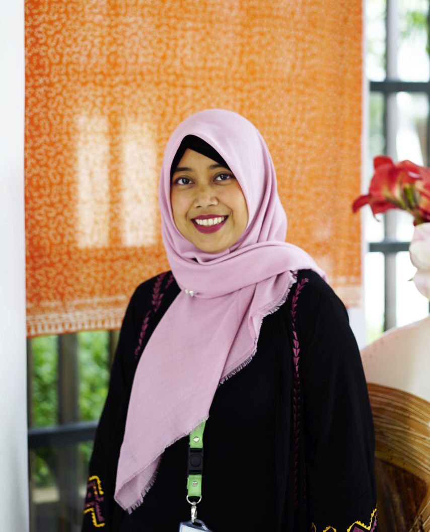 Ratna